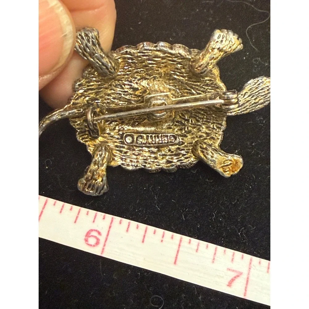 Vintage‎ Gerrys Turtle Brooch Two Tone Gold Silver Textured Red Eye Figural Pin